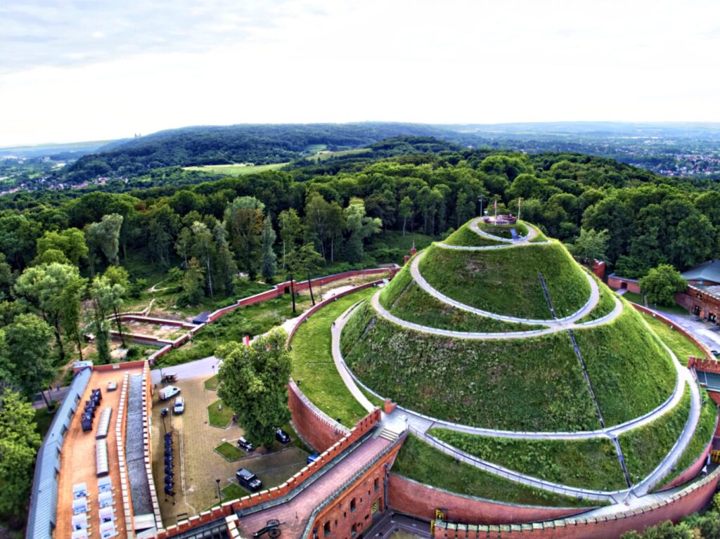 Kopiec Kościuszki Kraków 1 Wysokość kopca i jego znaczenie widokowe