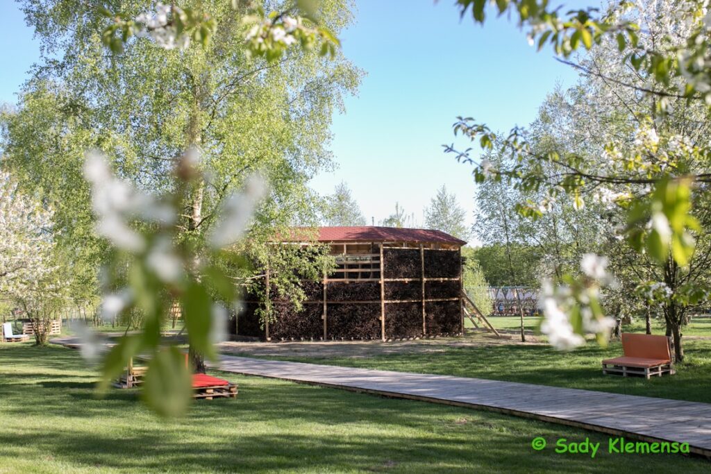 Sady Klemensa dojazd - jak zaplanować podróż?